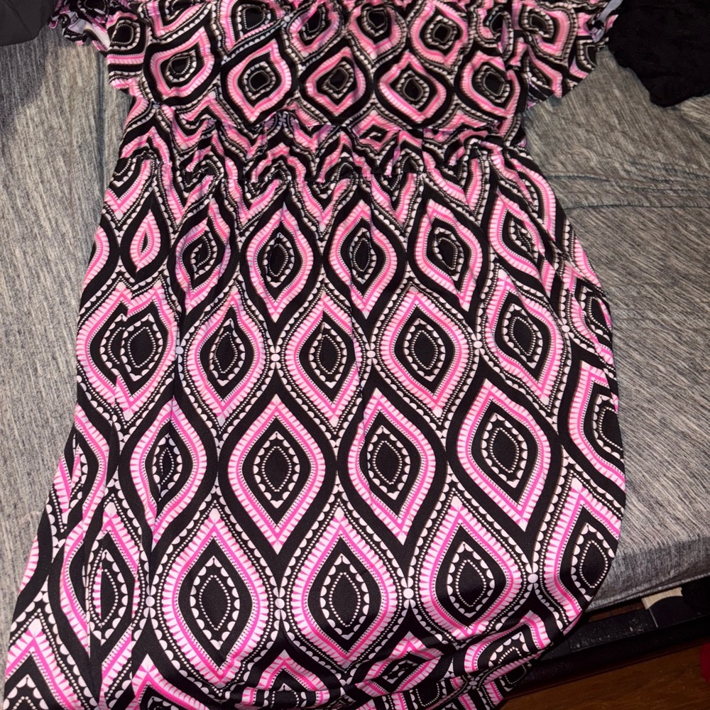 Cato Pink and Black Geometric Dress